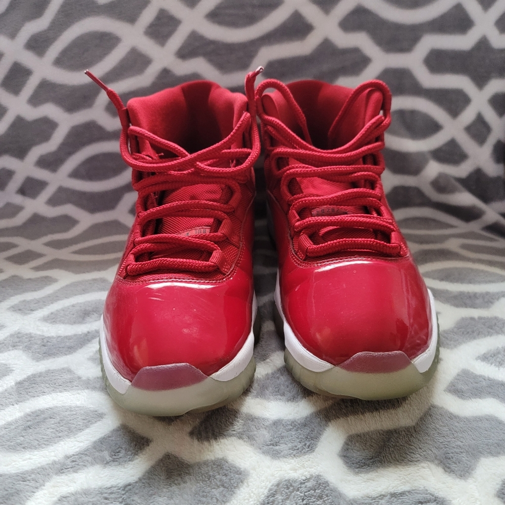 Nike Air Jordan 11 Retro "Win Like 96" (SOLD!!!)